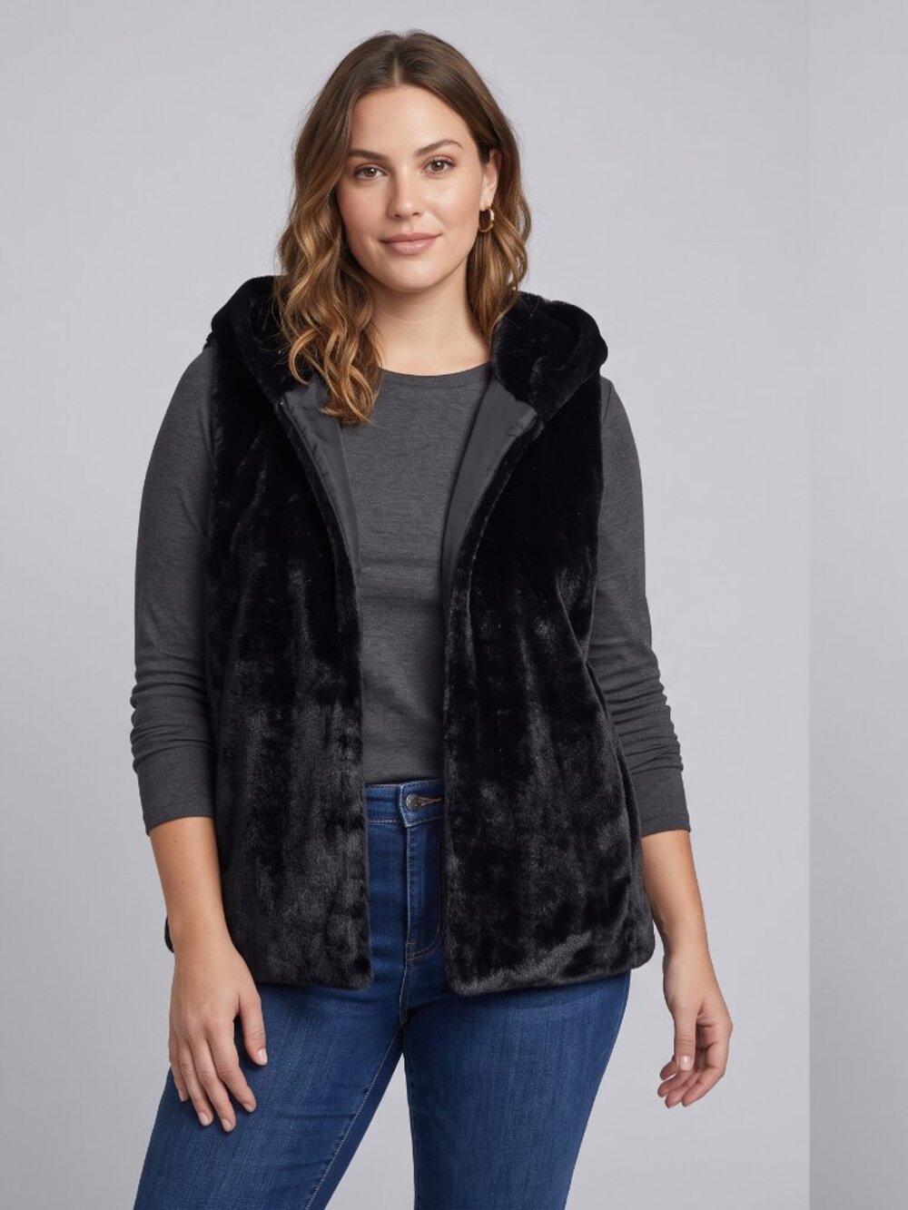 NWT BCBGeneration Black Faux Fur Hooded Cropped Vest Jacket - Size Medium